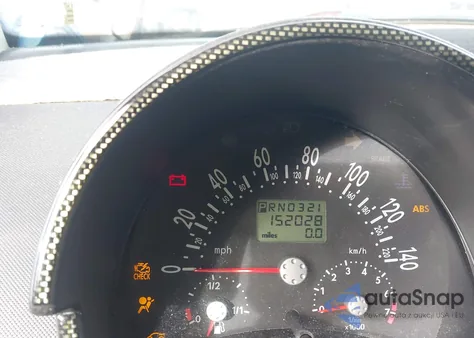 2000 Volkswagen New Beetle Gl from USA, damaged, VIN 3VWBC21CXYM407382